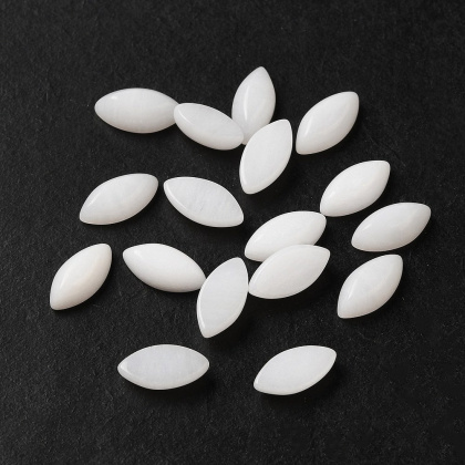 White jade cabochon horse eye 8x4 mm 1 pc