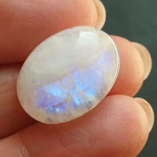 Moonstone cabochon 21x16 mm no A401