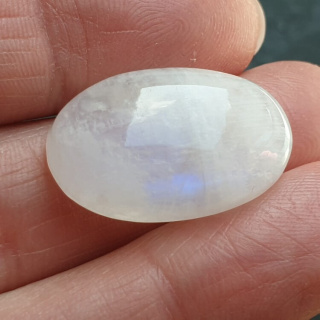 Moonstone cabochon 24x15 mm no A407