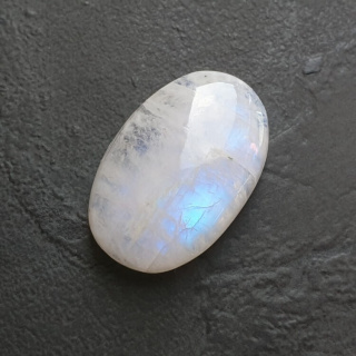 Moonstone cabochon 24x16 mm no A420