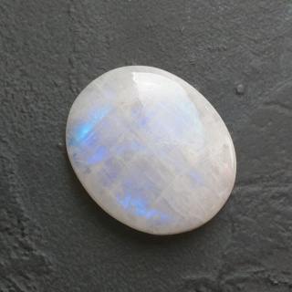 Moonstone cabochon 24x20 mm no A423