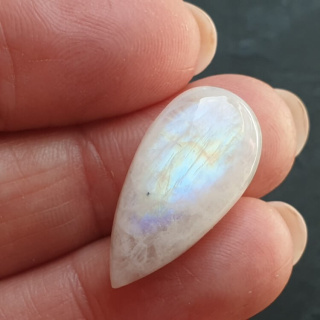 Moonstone cabochon 25x13 mm no A361