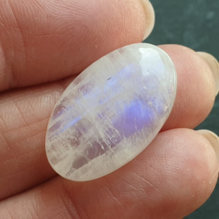 Moonstone cabochon 25x15 mm no A421