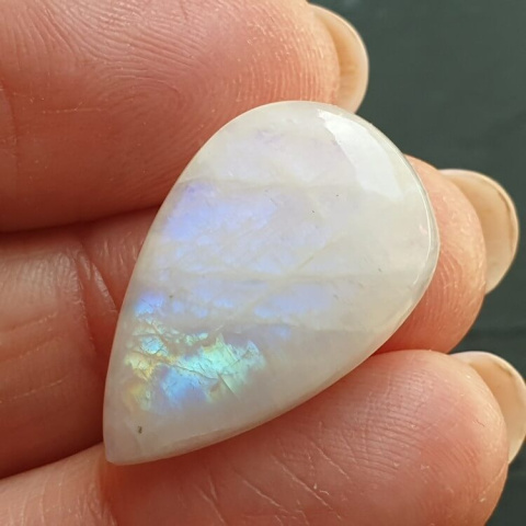 Moonstone cabochon 25x16 mm no A424