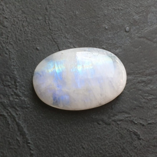 Moonstone cabochon 26x17 mm no A411