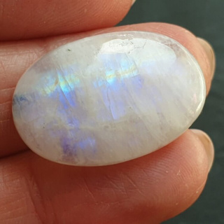 Moonstone cabochon 26x17 mm no A411