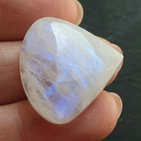Moonstone cabochon 26x25 mm no A403