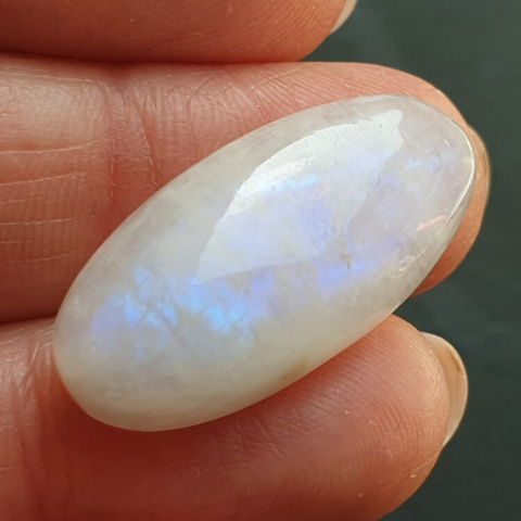Moonstone cabochon 27x13 mm no A413
