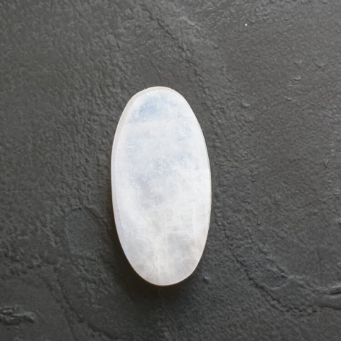 Moonstone cabochon 27x13 mm no A413
