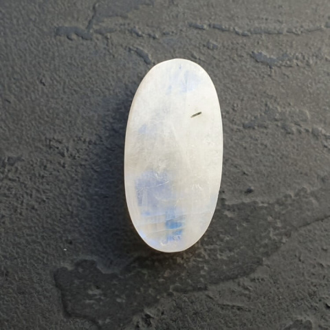 Moonstone cabochon 27x14 mm no A355