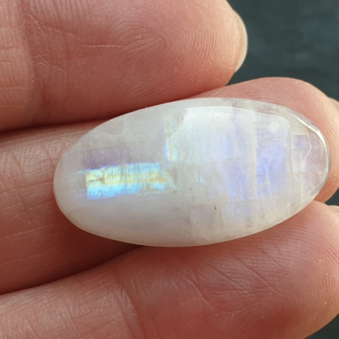 Moonstone cabochon 27x14 mm no A376