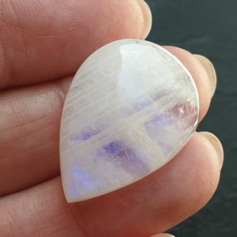 Moonstone cabochon 27x20 mm no A383