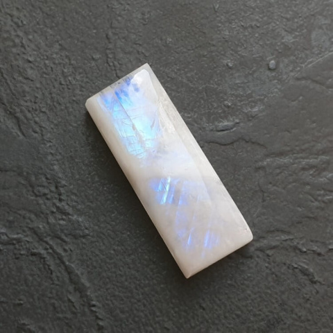 Moonstone cabochon 28x10 mm no A405