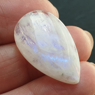 Moonstone cabochon 28x17 mm no A375