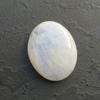 Moonstone cabochon 28x22 mm no A289
