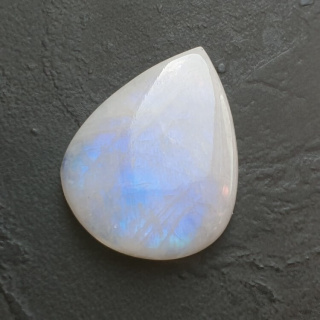 Moonstone cabochon 28x23 mm no A402
