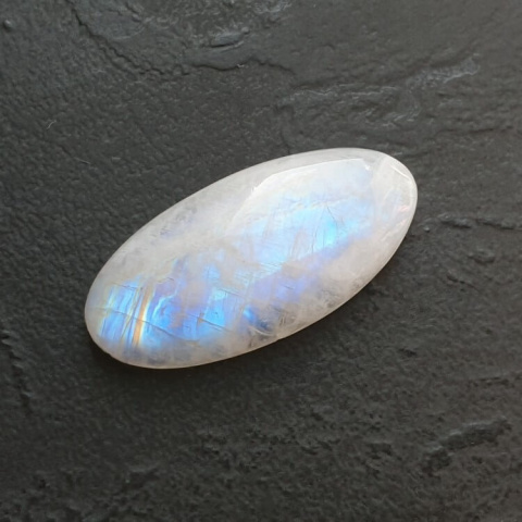 Moonstone cabochon 29x14 mm no A379