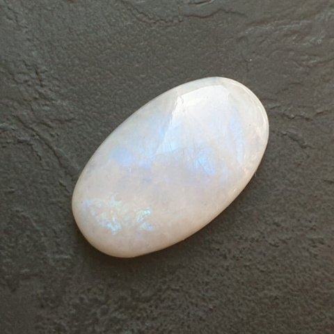 Moonstone cabochon 29x18 mm no A398