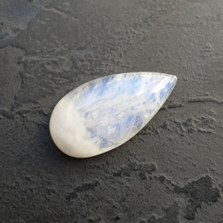 Moonstone cabochon 31x16 mm no A294