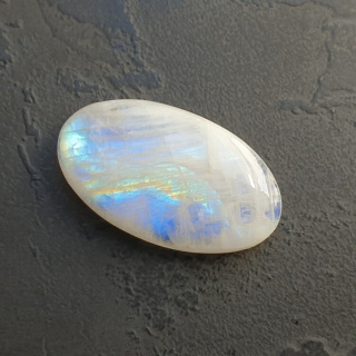 Moonstone cabochon 32x19 mm no A353