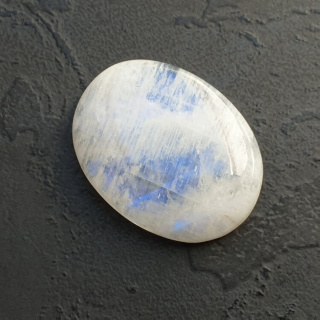 Moonstone cabochon 33x25 mm no A287