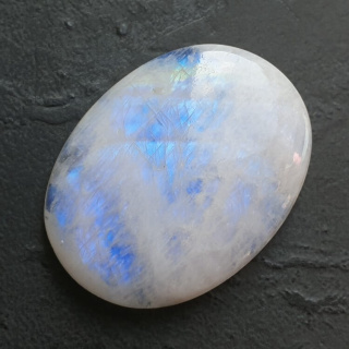 Moonstone cabochon 33x25 mm no A409
