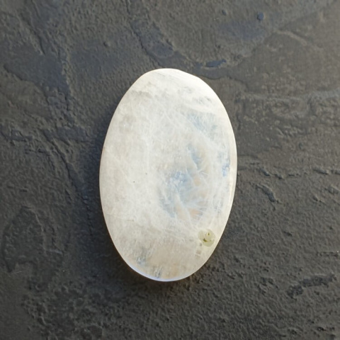 Moonstone cabochon 34x21 mm no A335