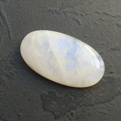Moonstone cabochon 35x20 mm no A302