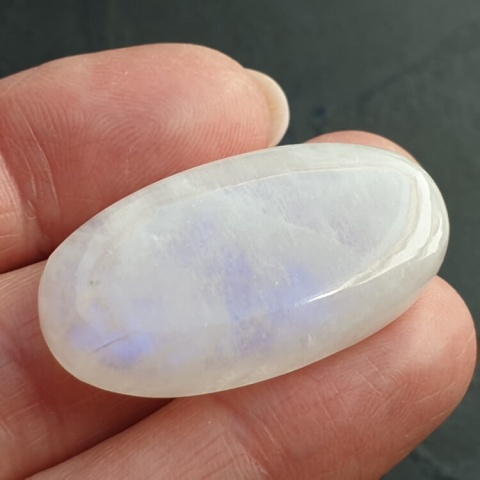 Moonstone cabochon 35x20 mm no A302