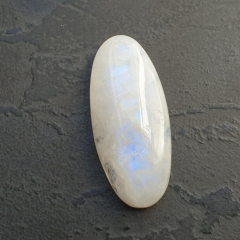 Moonstone cabochon 36x16 mm no A323