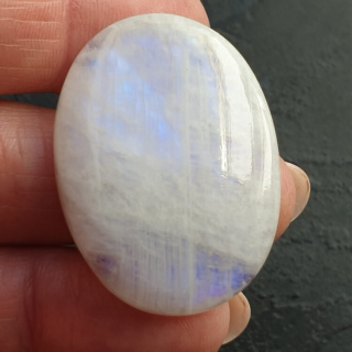 Moonstone cabochon 36x27 mm no A314