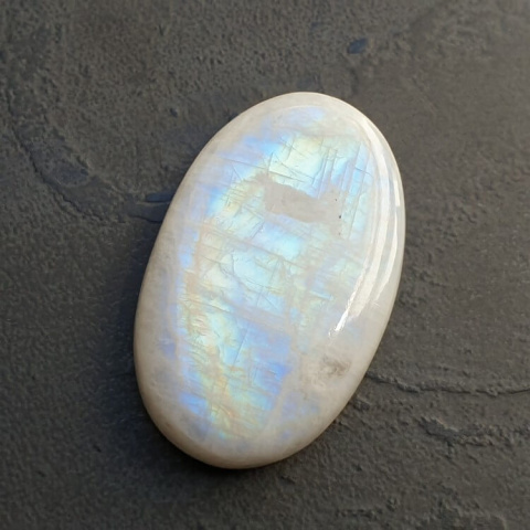 Moonstone cabochon 37x24 mm no A318