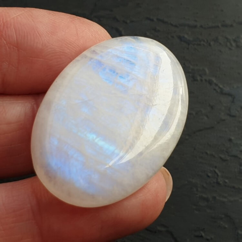 Moonstone cabochon 37x25 mm no A285