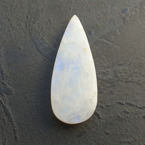 Moonstone cabochon 38x16 mm no A327
