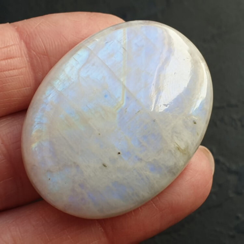 Moonstone cabochon 40x31 mm no A280