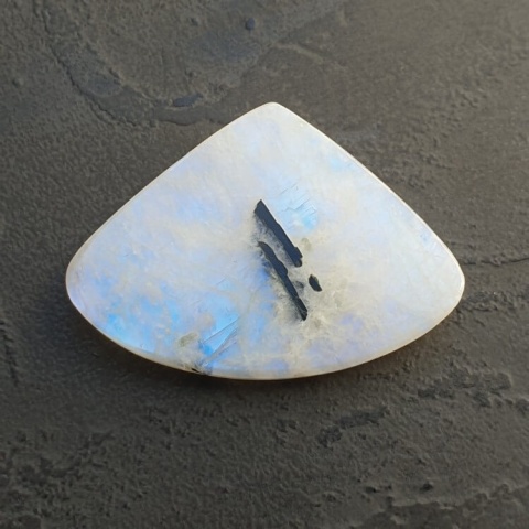 Moonstone cabochon 41x29 mm no A301