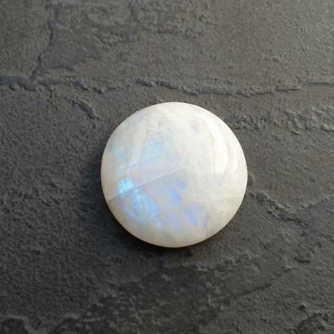 Moonstone cabochon dia 21 mm no A306