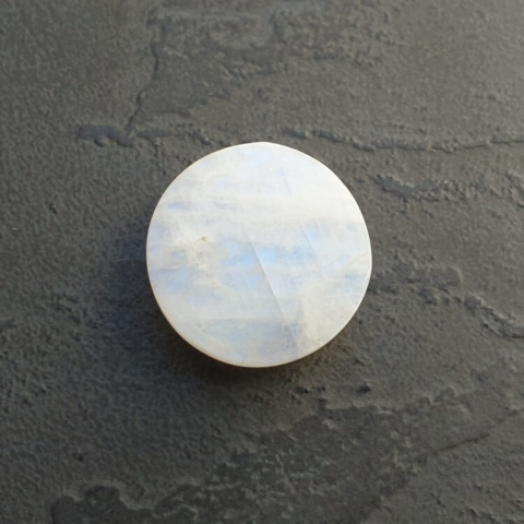 Moonstone cabochon dia 21 mm no A306