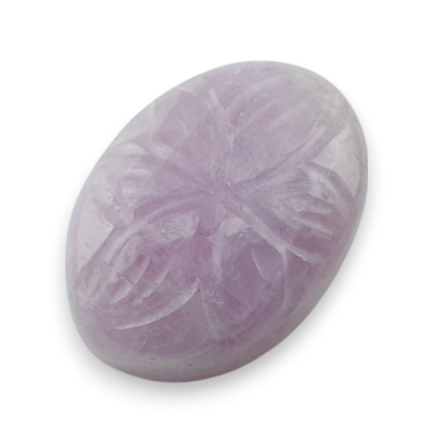 Kunzite carved cabochon 20x14 mm no 28 Kunzite carved cabochon 20x14 mm no 28