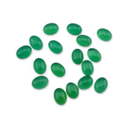 Green onyx cabochon 8x6 mm 1 pc