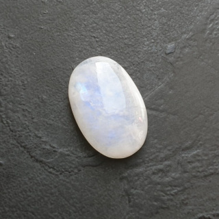 Moonstone cabochon 21x14 mm no A426