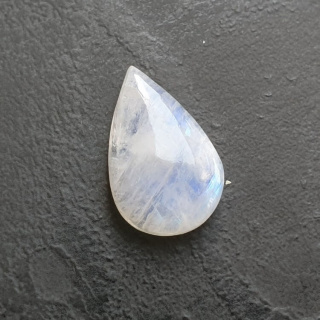 Moonstone cabochon 23x15 mm no A434