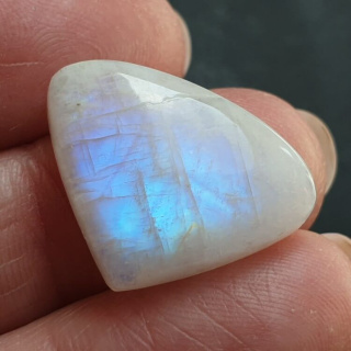 Moonstone cabochon 23x17 mm no A432