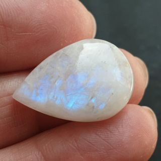 Moonstone cabochon 24x16 mm no A428