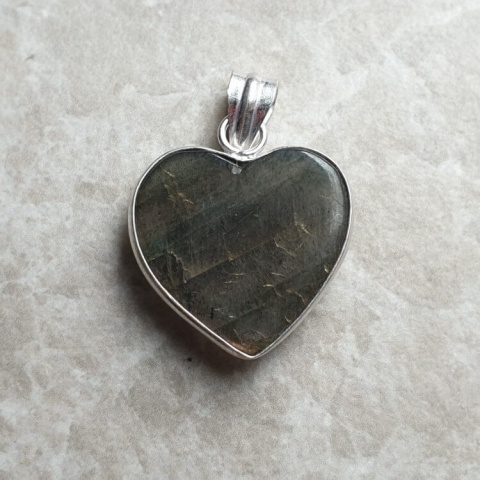 Labradorite pendant 22x21 mm no A38 Labradorite pendant 22x21 mm no A38