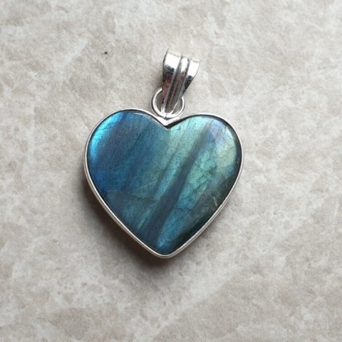 Labradorite pendant 22x21 mm no A39 Labradorite pendant 22x21 mm no A39