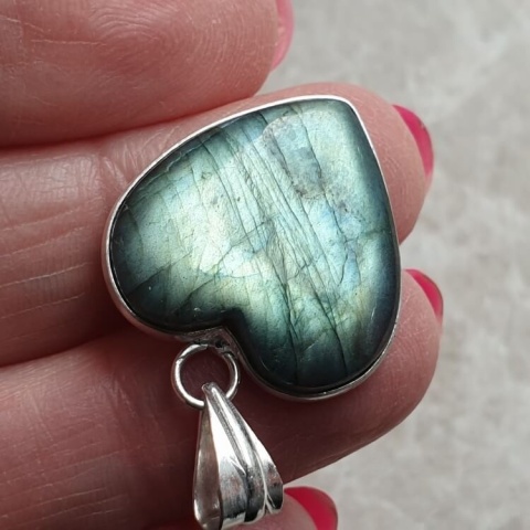 Labradorite pendant 22x21 mm no A45 Labradorite pendant 22x21 mm no A45