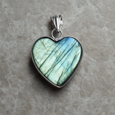 Labradorite pendant 22x21 mm no A45 Labradorite pendant 22x21 mm no A45