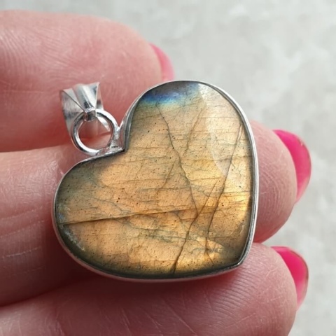 Labradorite pendant 23x20 mm no A47 Labradorite pendant 23x20 mm no A47