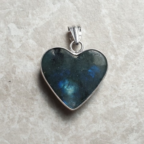 Labradorite pendant 24x22 mm no A31 Labradorite pendant 24x22 mm no A31